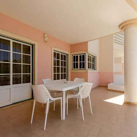 Hotel apartamentowy Turim Estrela Do Vau