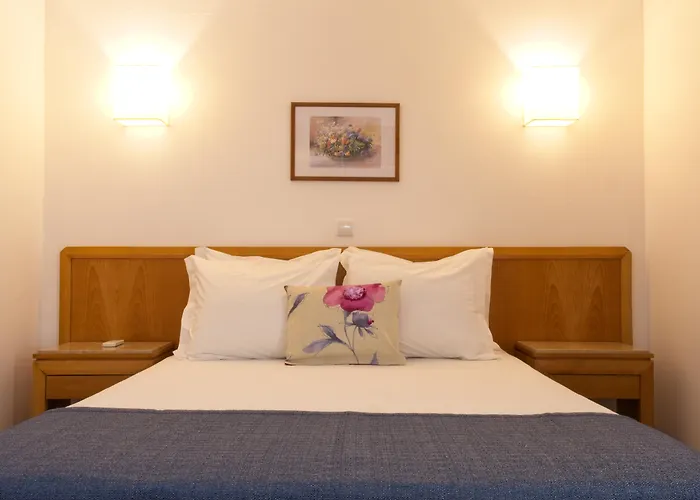 アパートホテル Turim Estrela Do Vau 4*